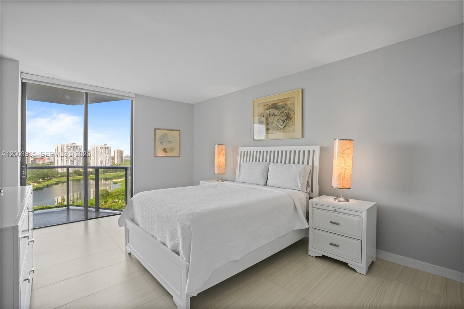 image Hamptons West18