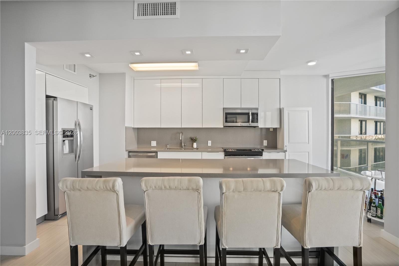 image Hamptons West2