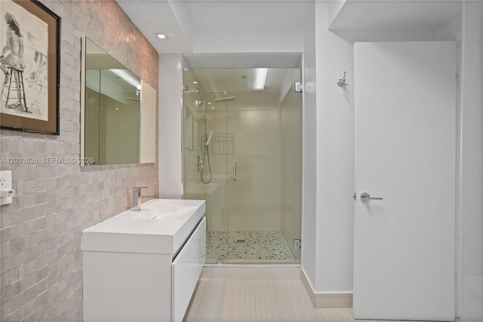 image Hamptons West30