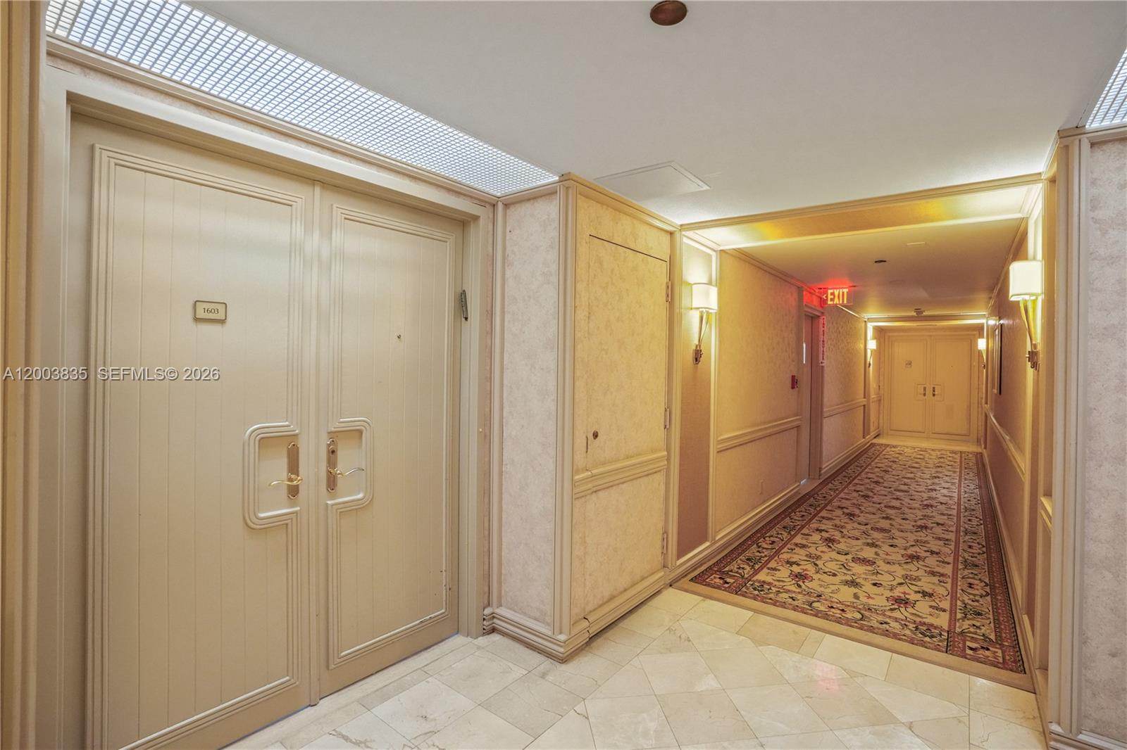 image Hamptons West43