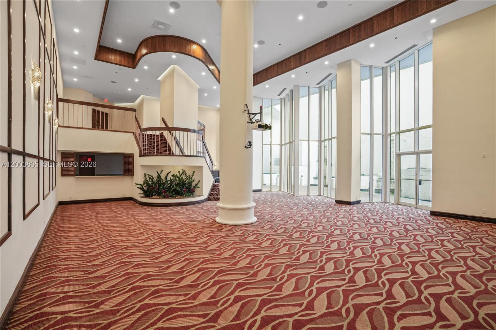 image Hamptons West47