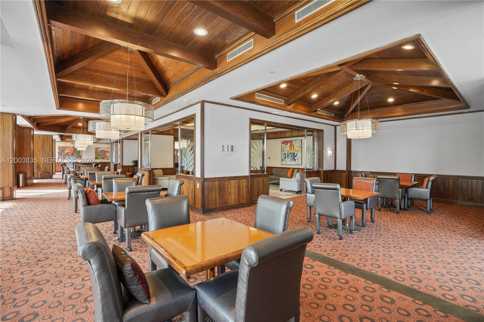 image Hamptons West49