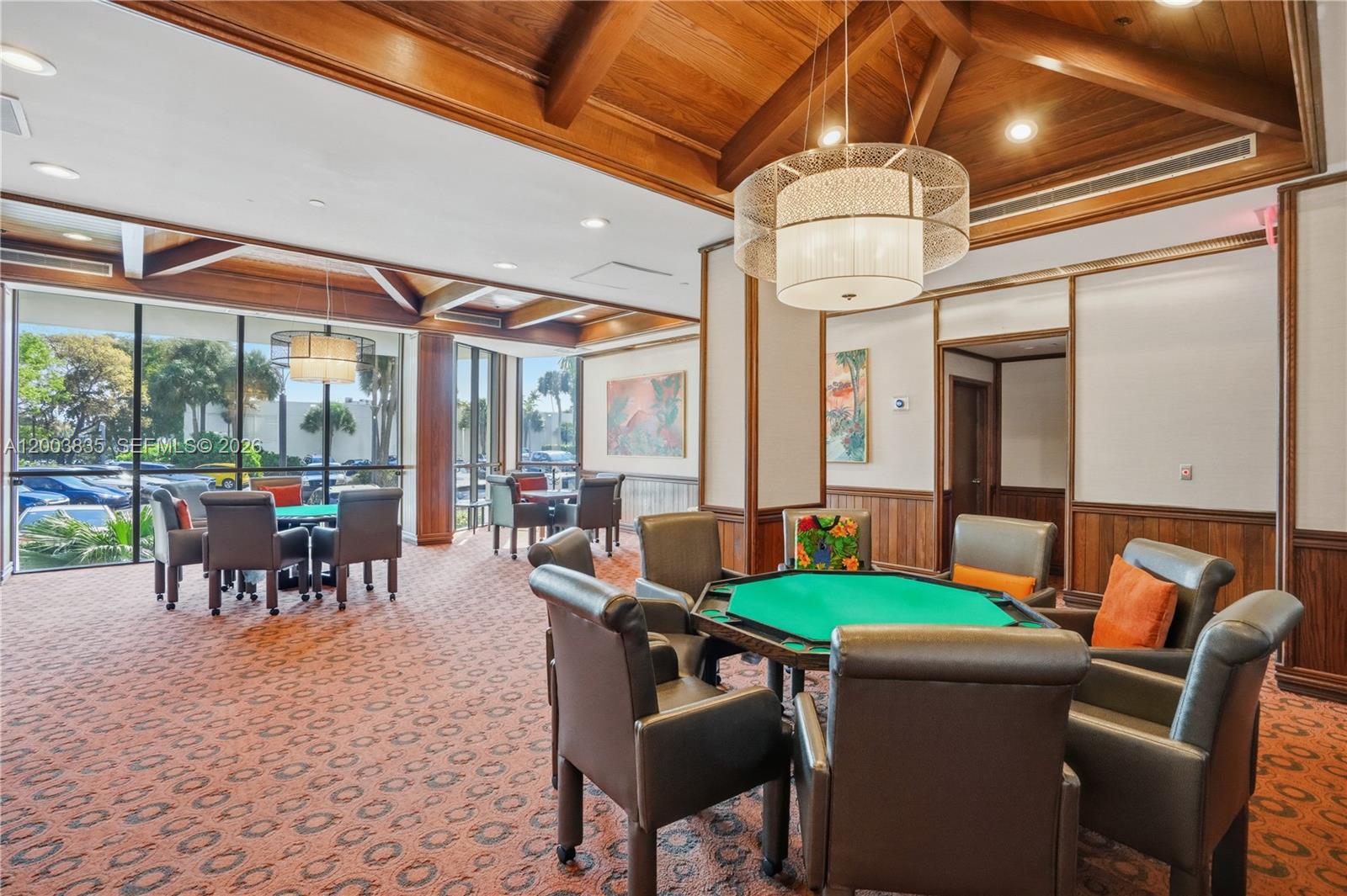 image Hamptons West52