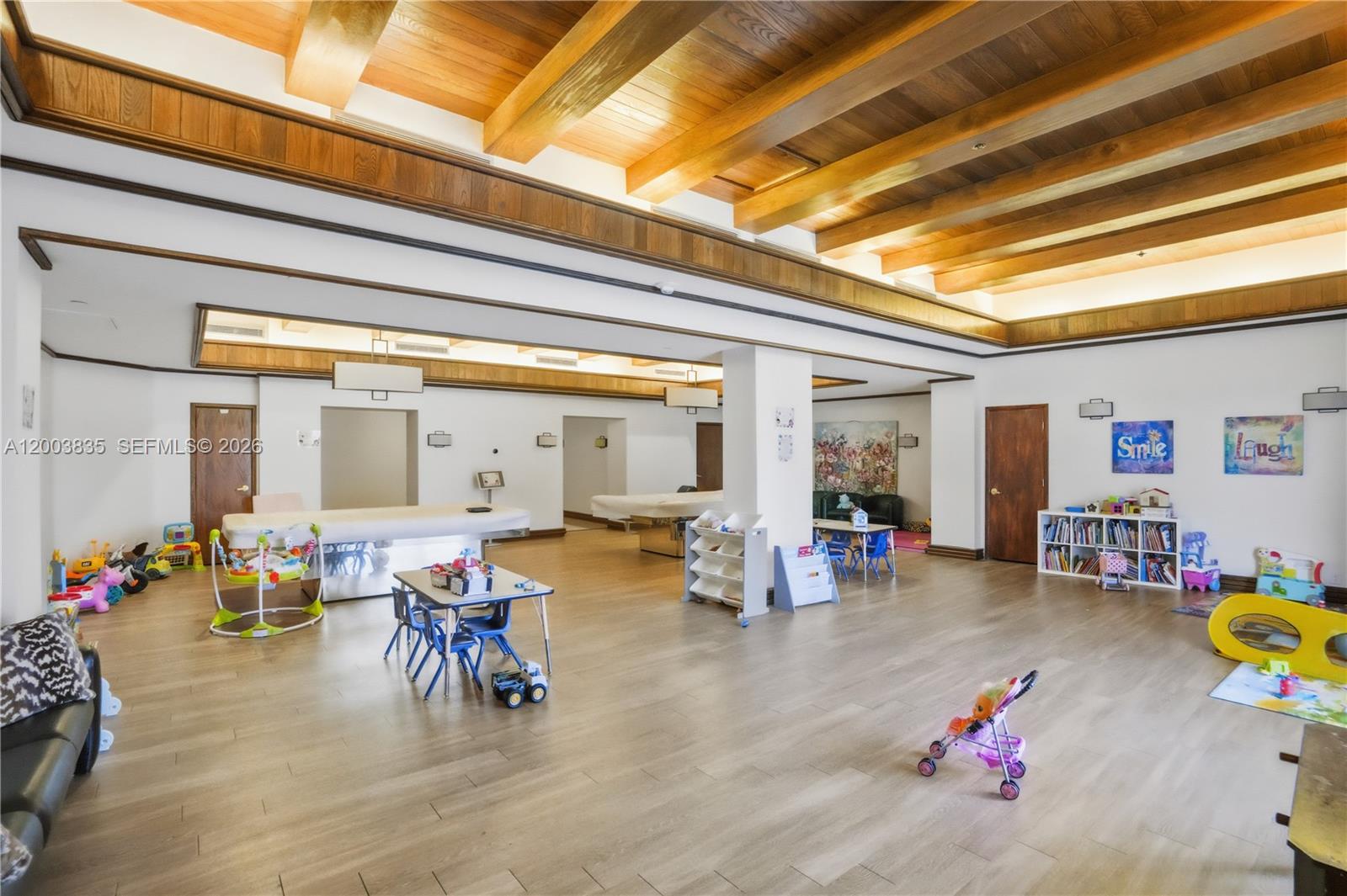 image Hamptons West54