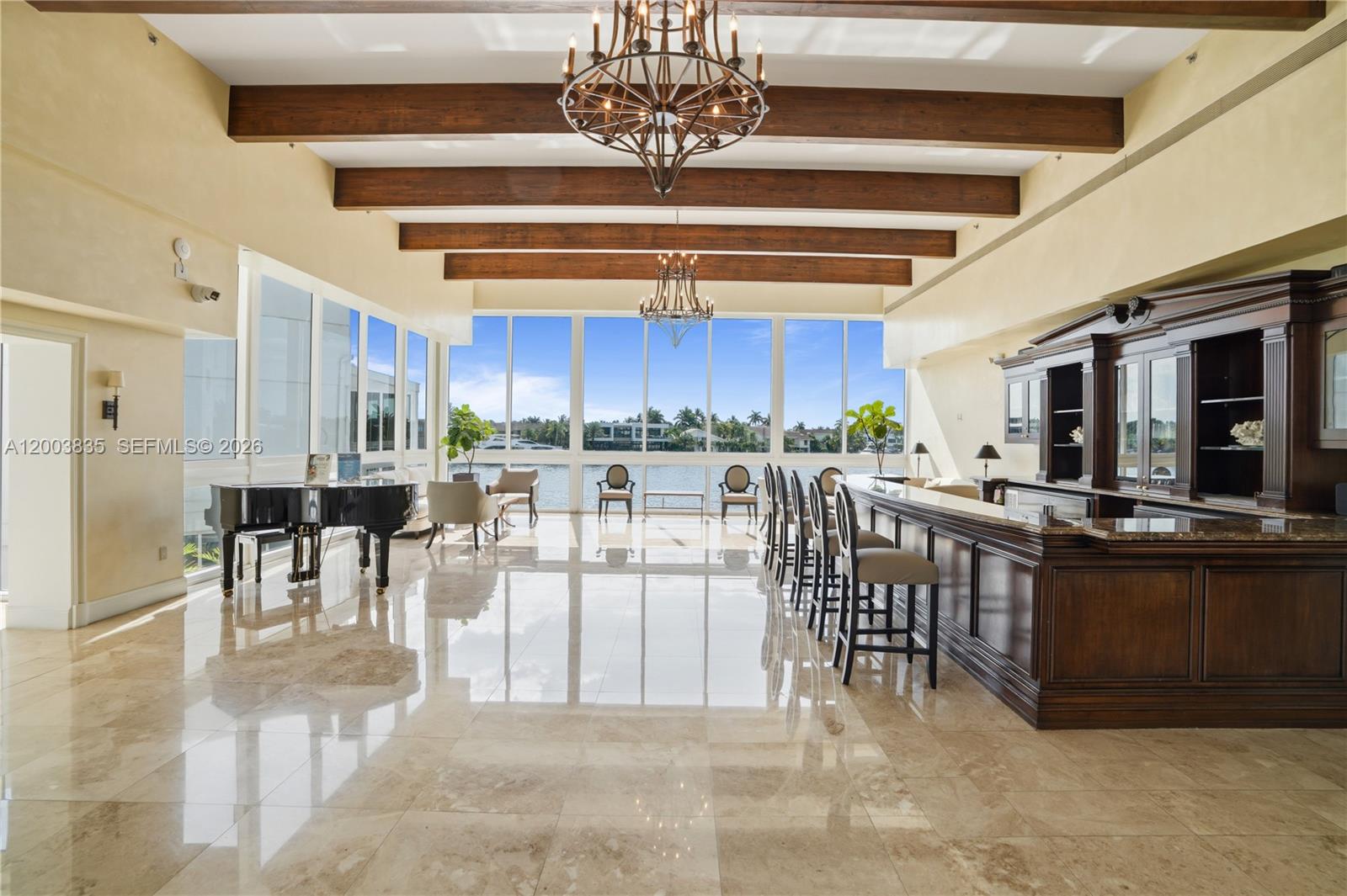 image Hamptons West61