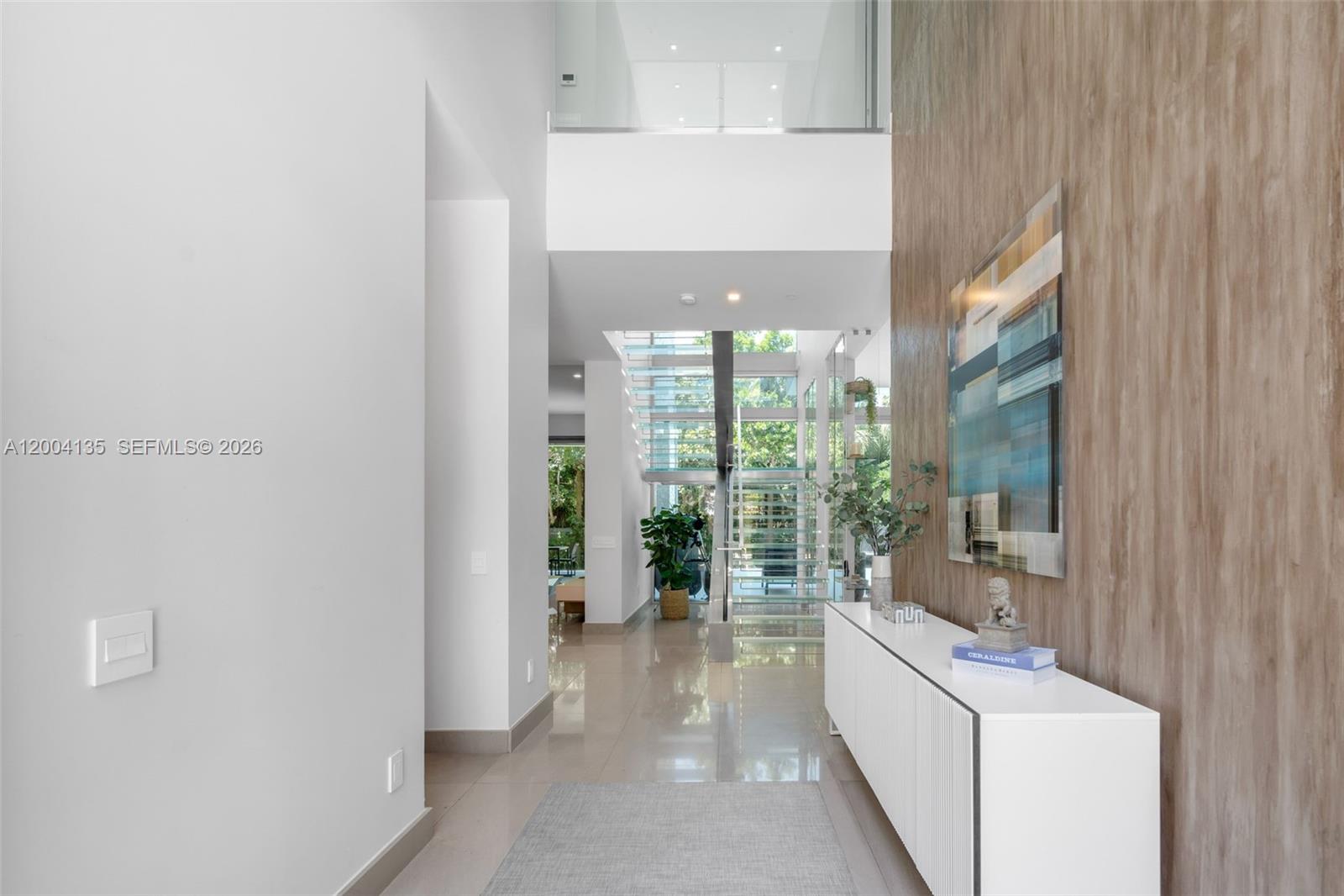 110 Reef Ln Key Biscayne, FL 33149