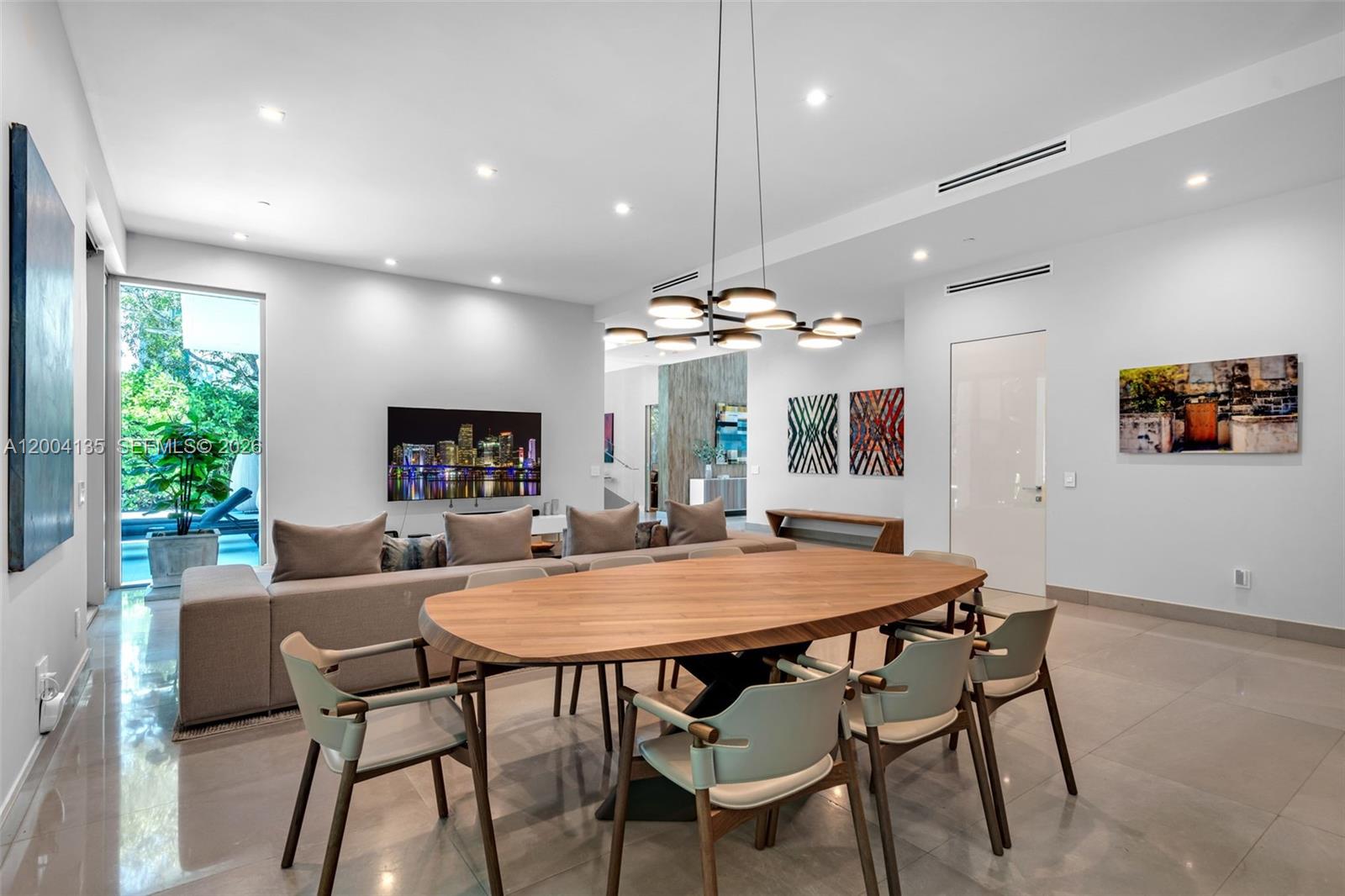 110 Reef Ln Key Biscayne, FL 33149