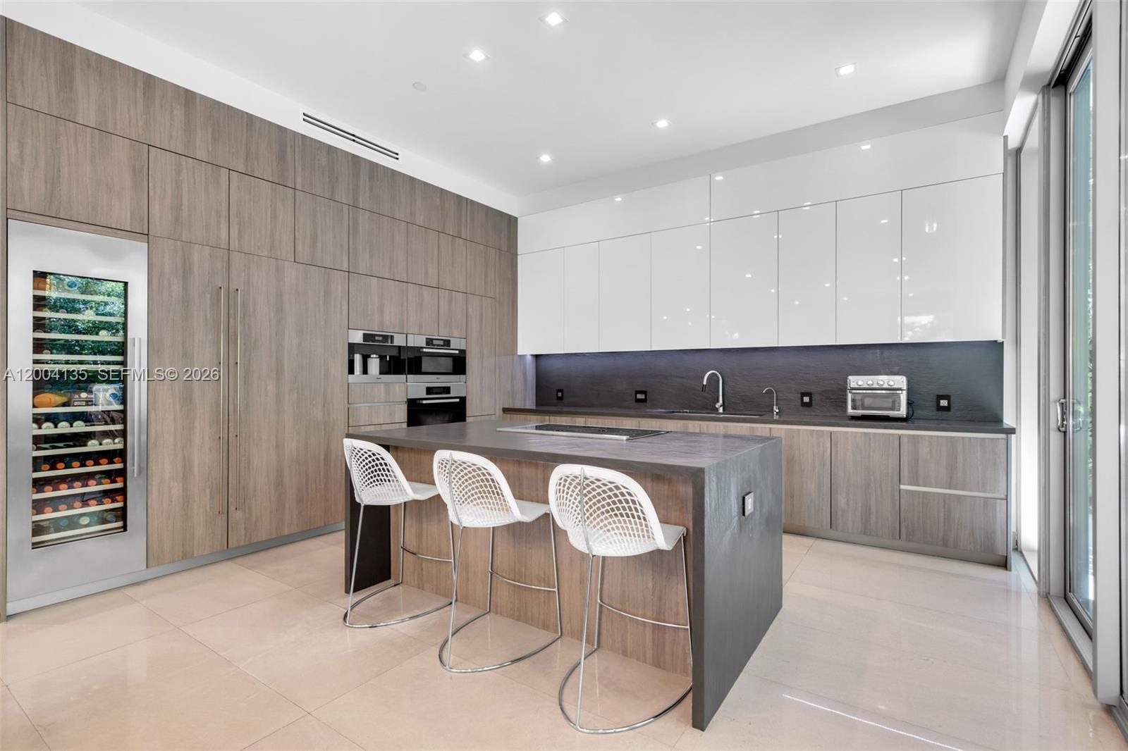 110 Reef Ln Key Biscayne, FL 33149