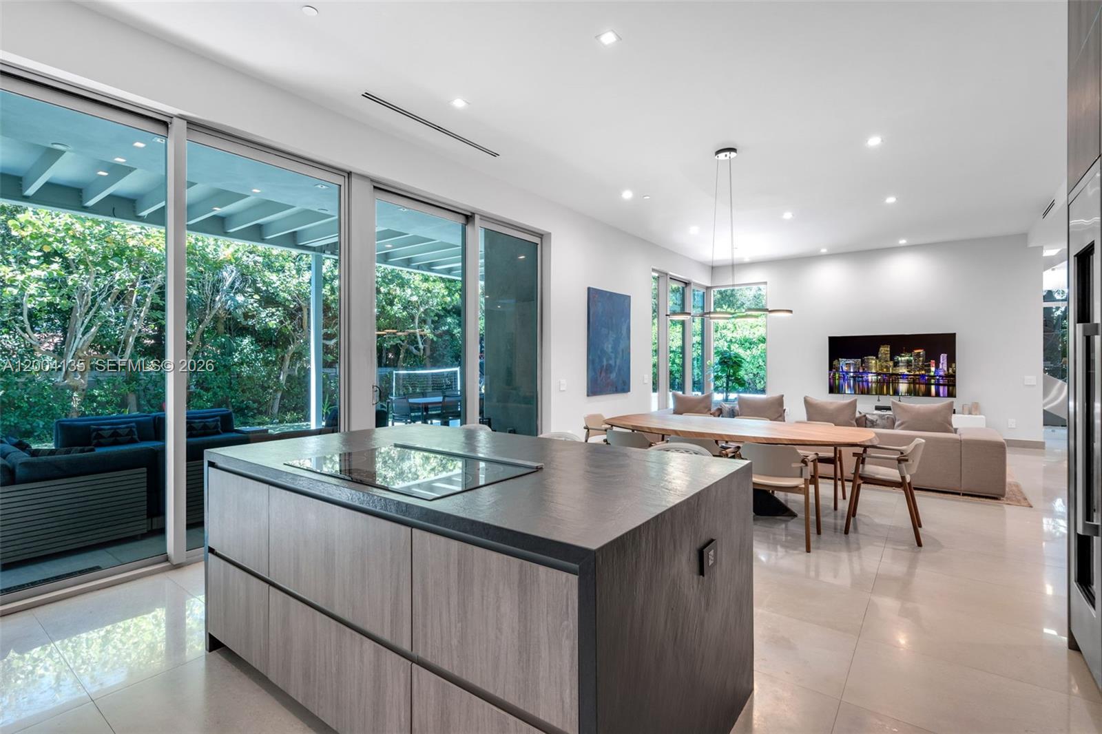 110 Reef Ln Key Biscayne, FL 33149