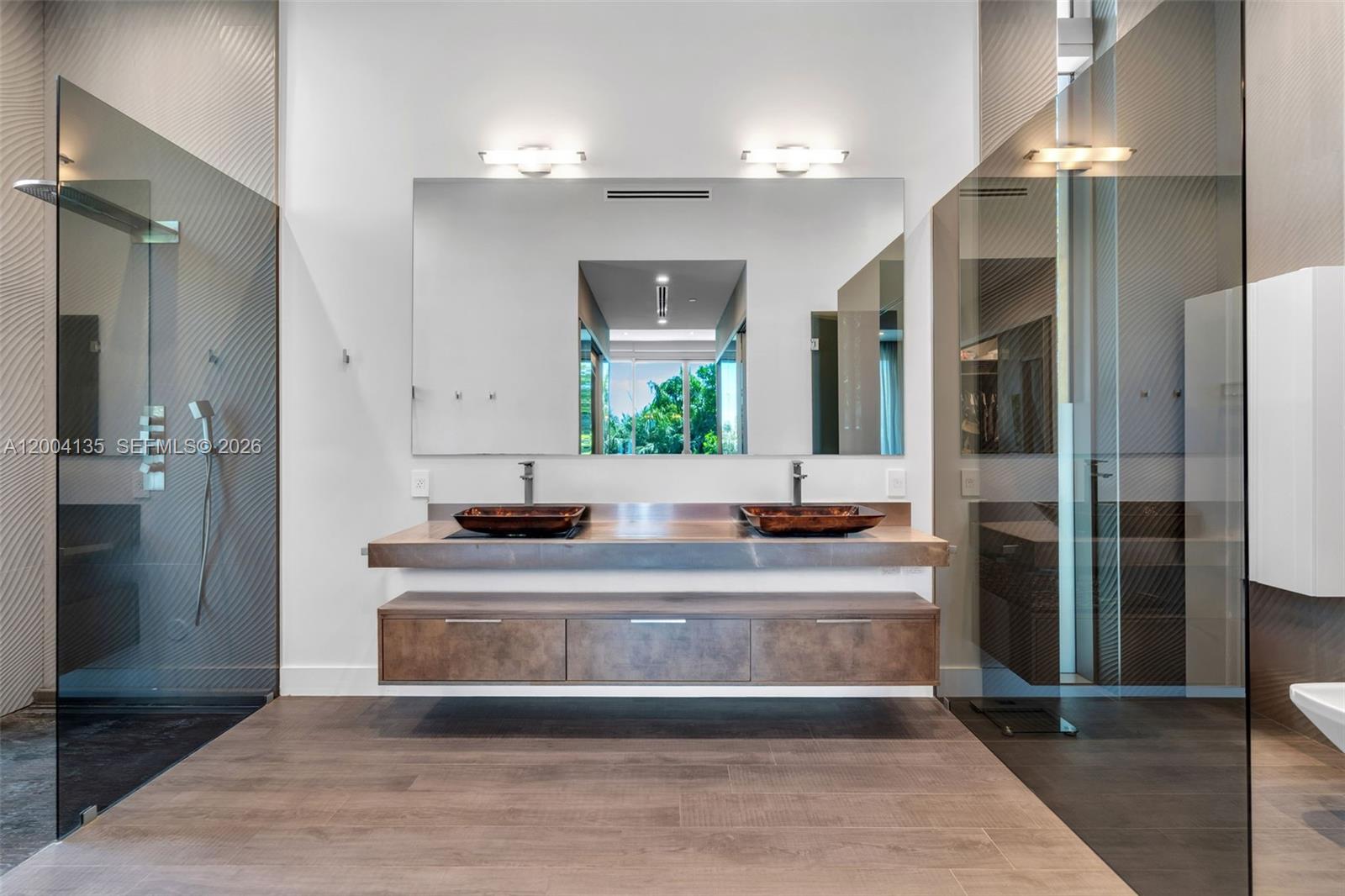 110 Reef Ln Key Biscayne, FL 33149