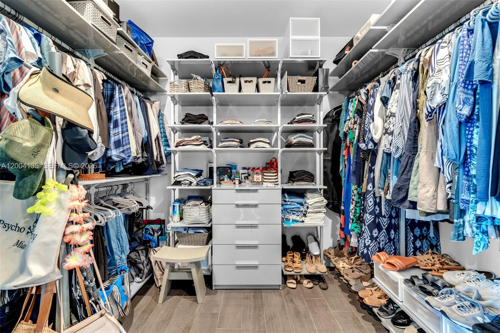 110 Reef Ln Key Biscayne, FL 33149