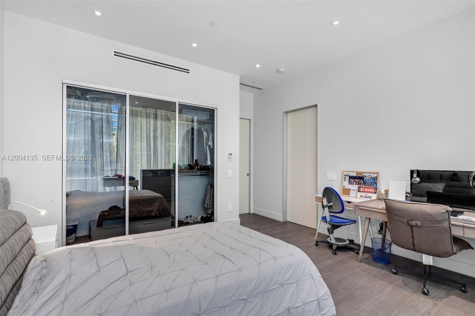 110 Reef Ln Key Biscayne, FL 33149