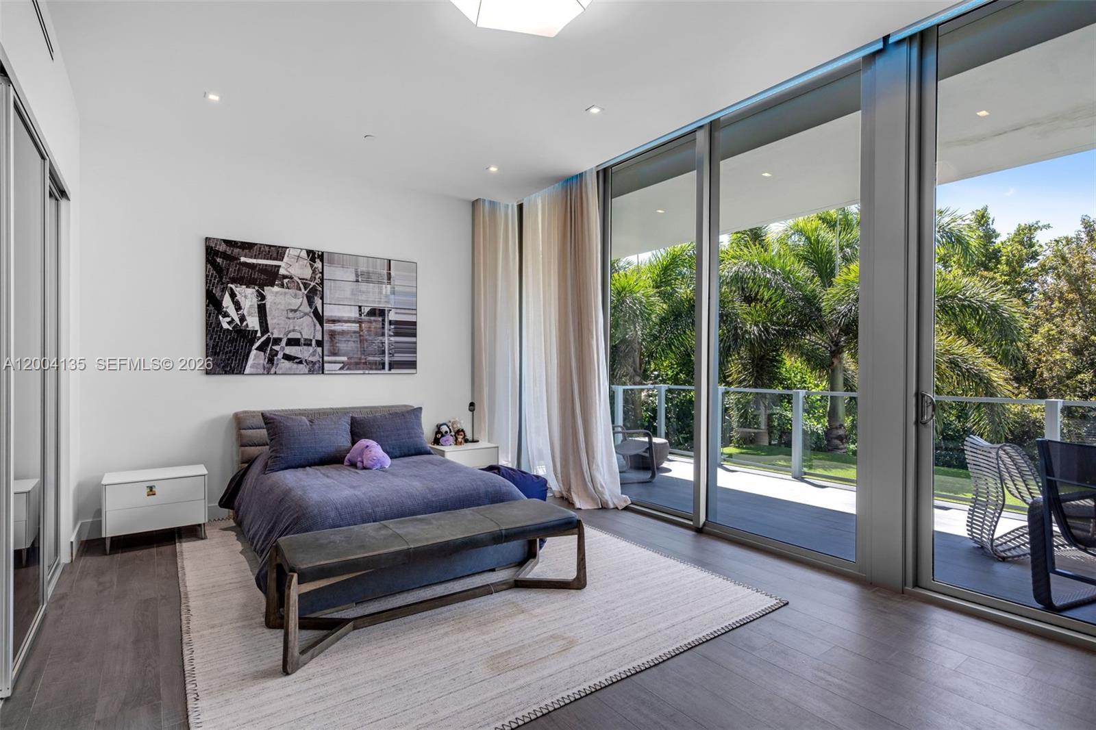 110 Reef Ln Key Biscayne, FL 33149