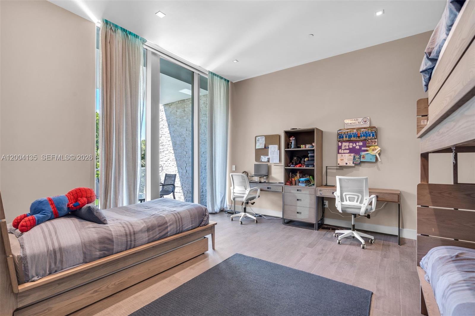 110 Reef Ln Key Biscayne, FL 33149