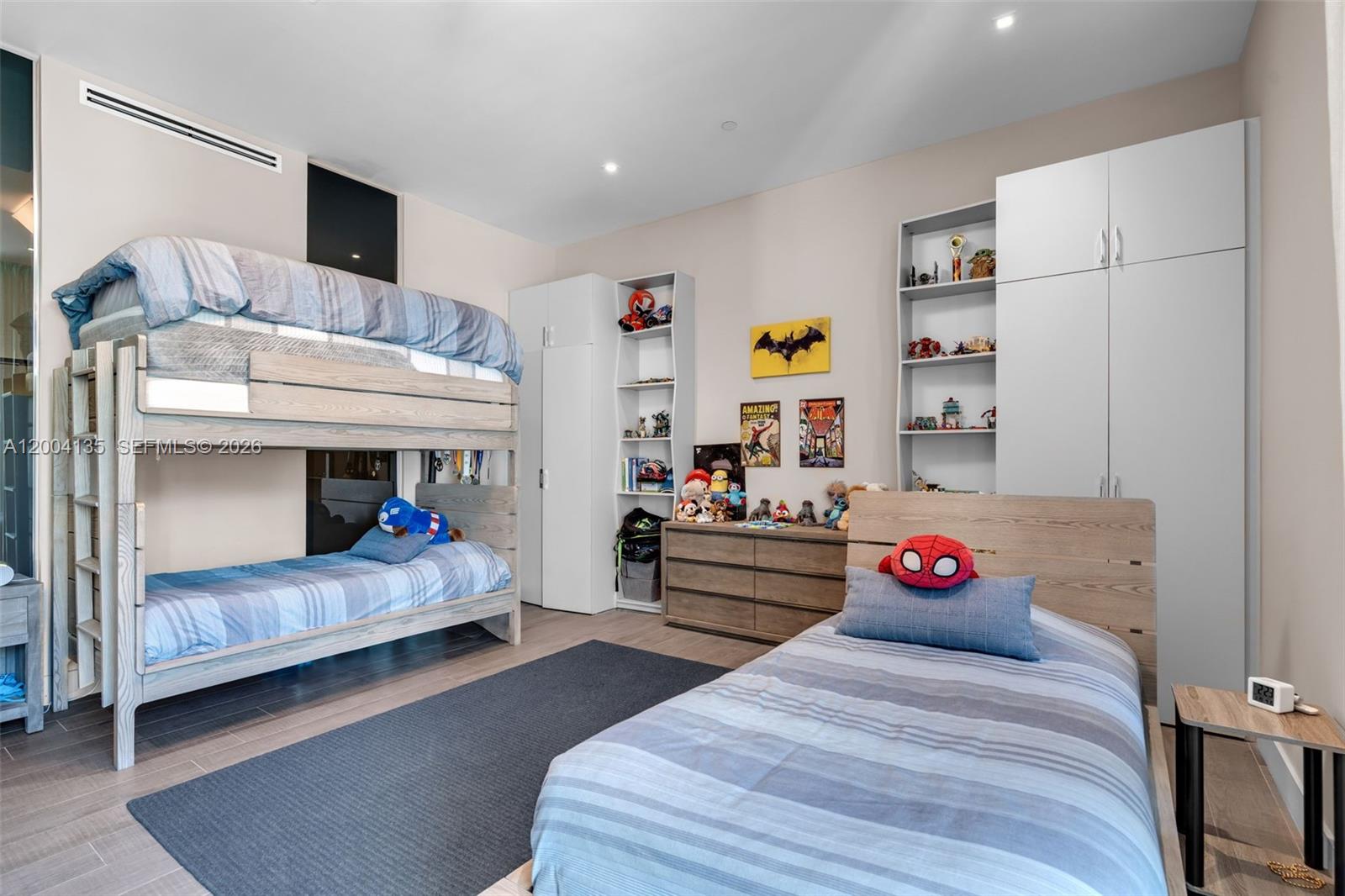 110 Reef Ln Key Biscayne, FL 33149