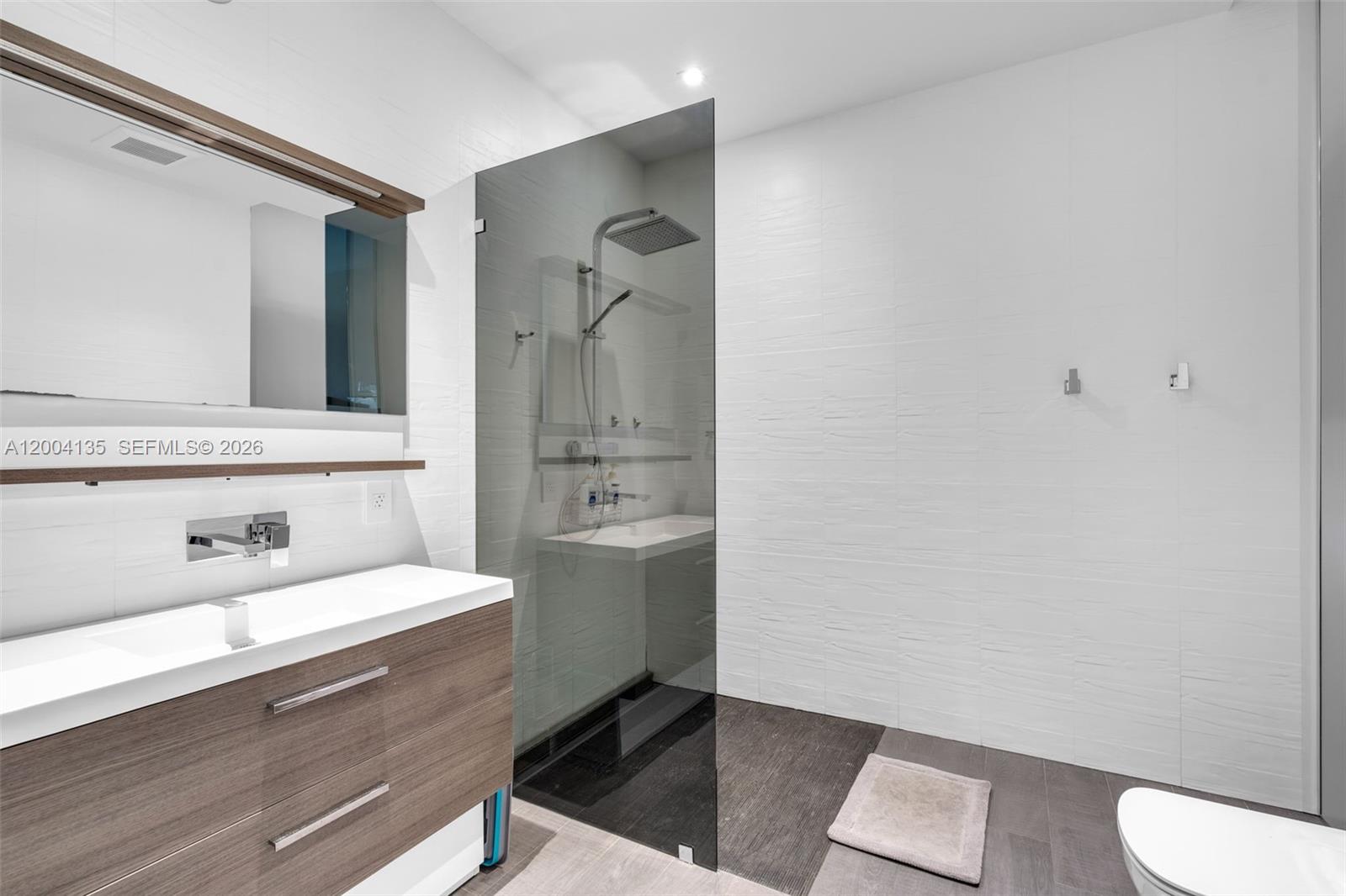 110 Reef Ln Key Biscayne, FL 33149