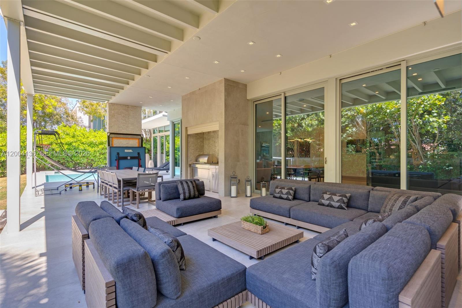 110 Reef Ln Key Biscayne, FL 33149