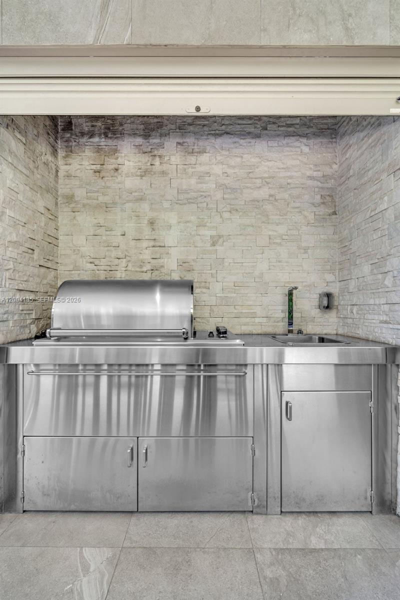 110 Reef Ln Key Biscayne, FL 33149