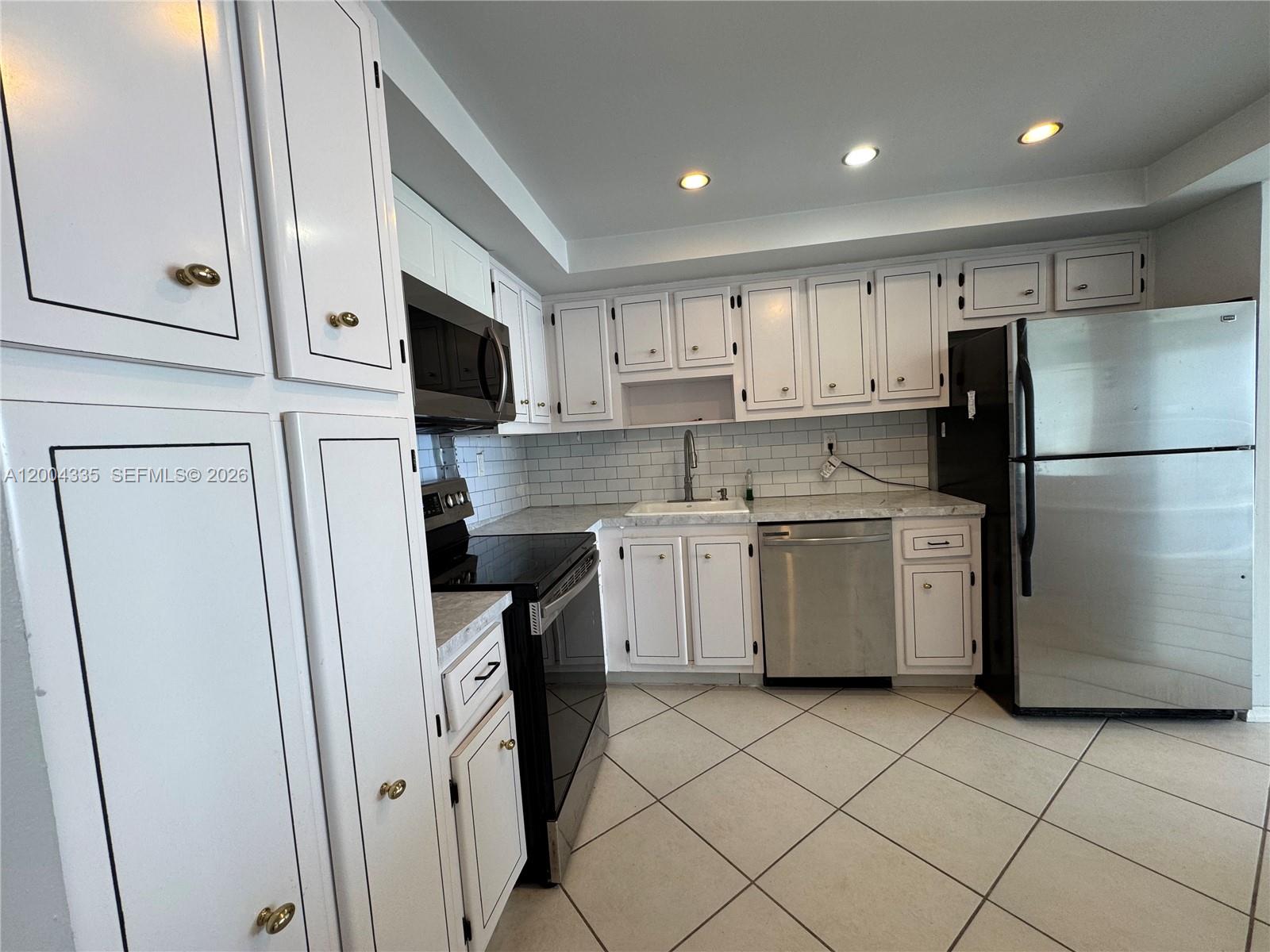 18041 Biscayne Blvd #1603