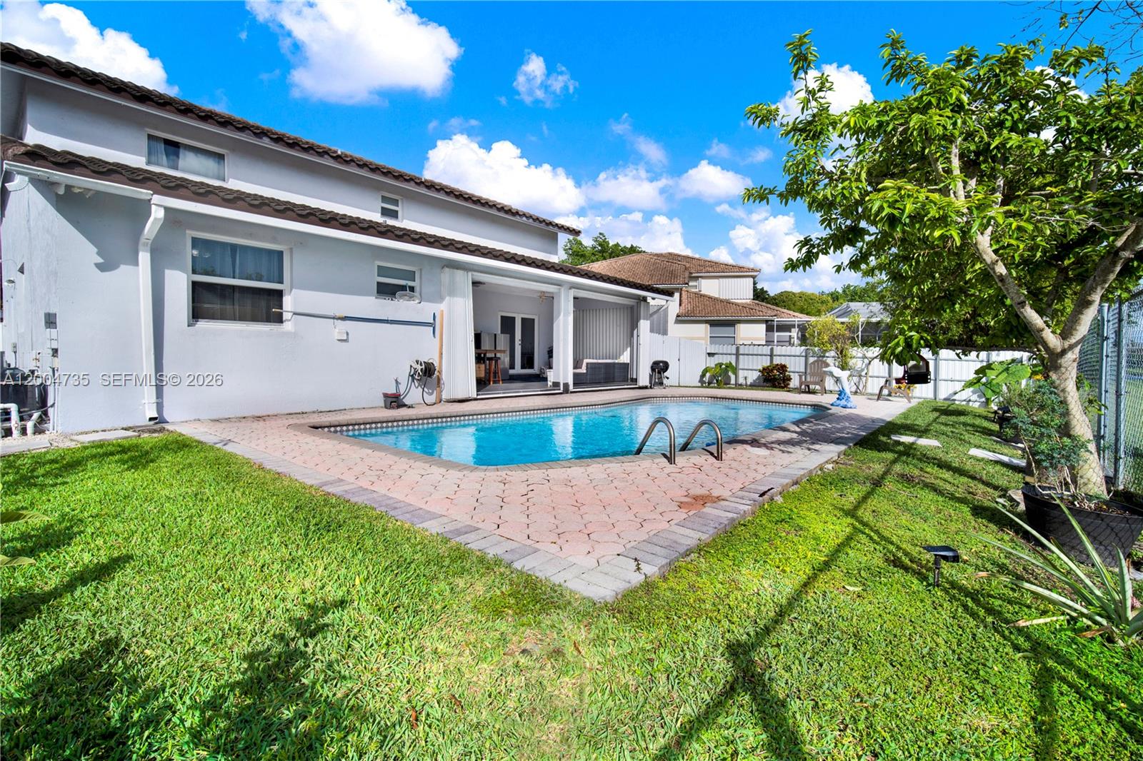 16070 SW 89th Ave Rd Palmetto Bay, FL 33157