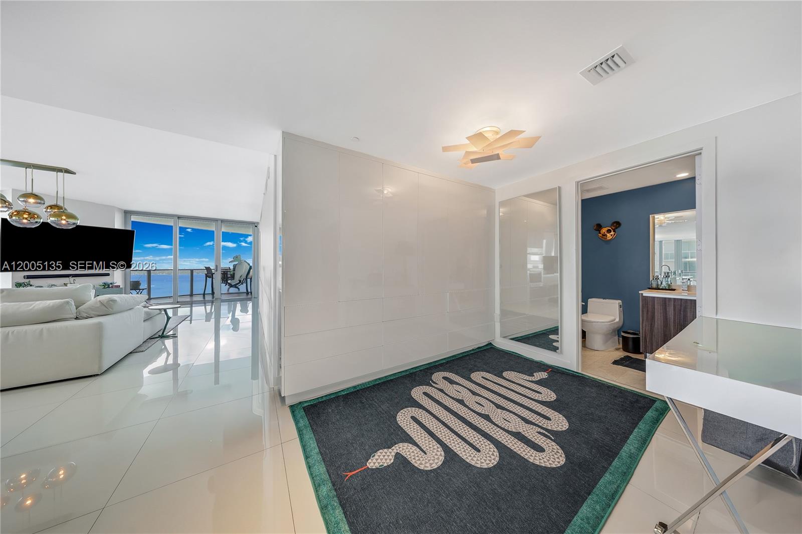 488 NE 18th St #3715 Miami, FL 33132