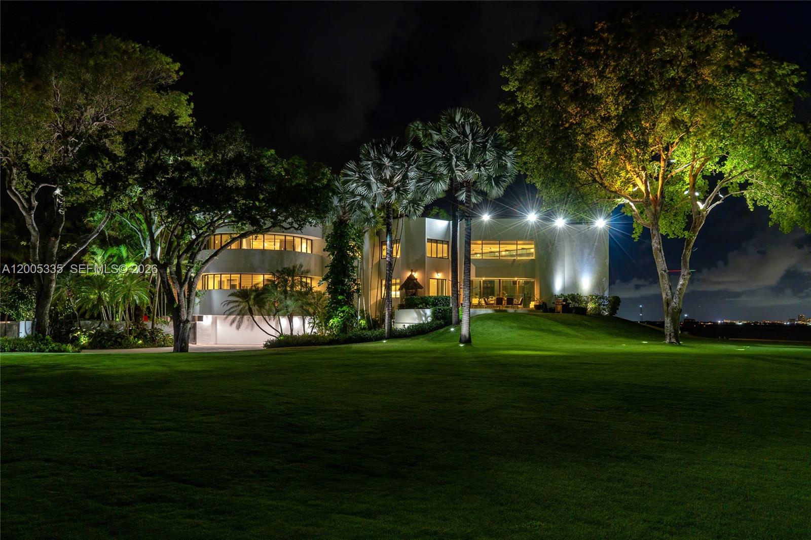 485 W Matheson Dr Key Biscayne, FL 33149