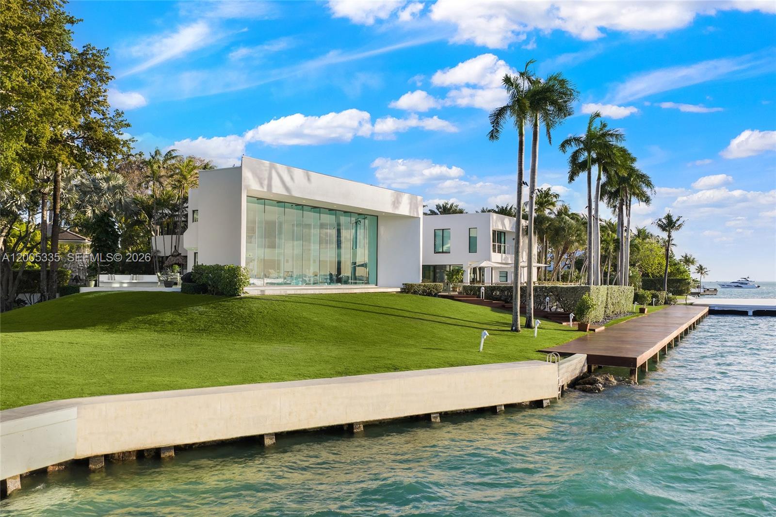 485 W Matheson Dr Key Biscayne, FL 33149