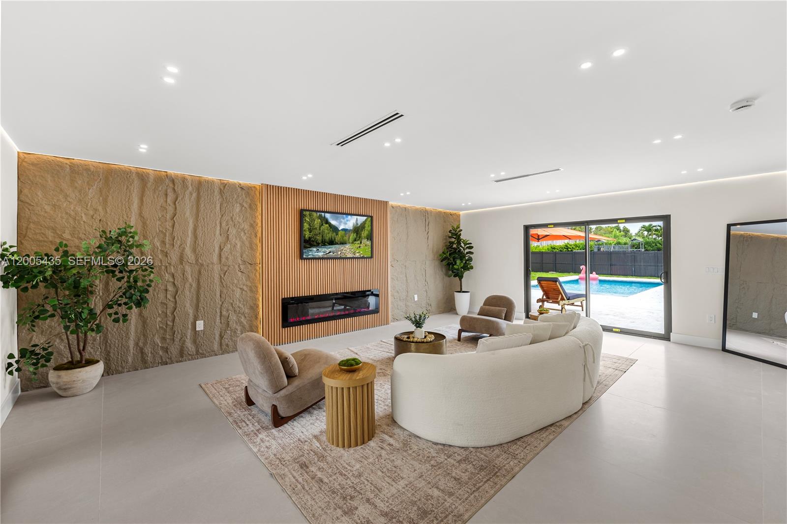 9261 SW 80th Ter Miami, FL 33173