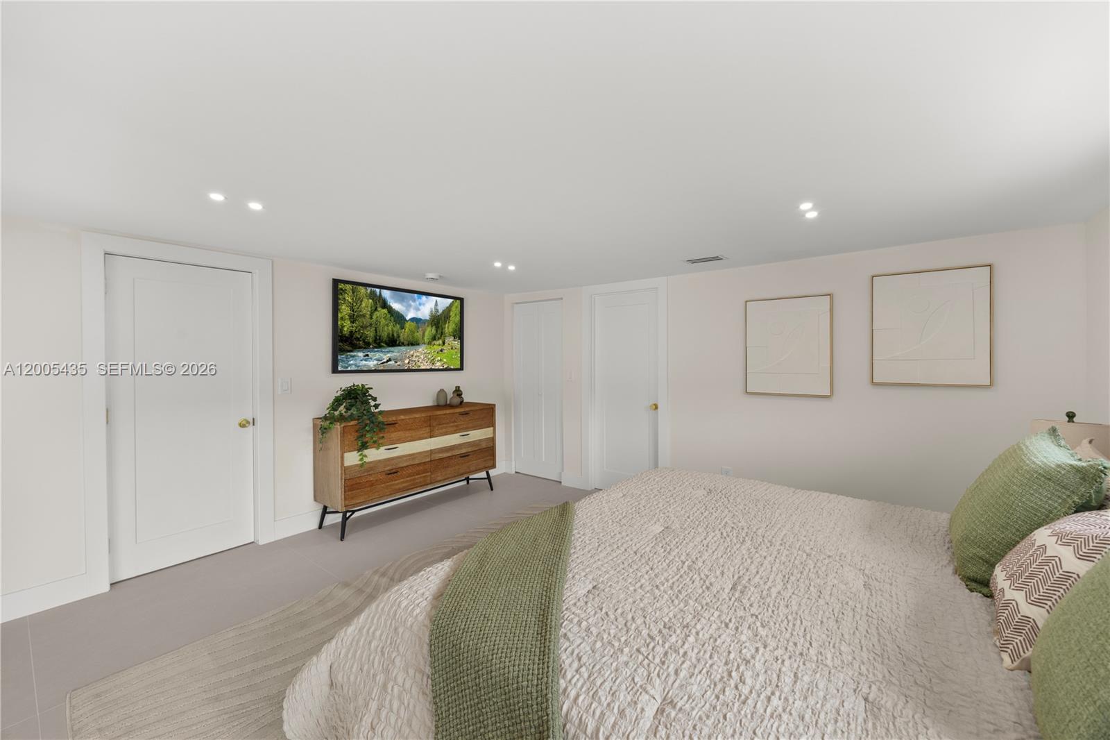 9261 SW 80th Ter Miami, FL 33173