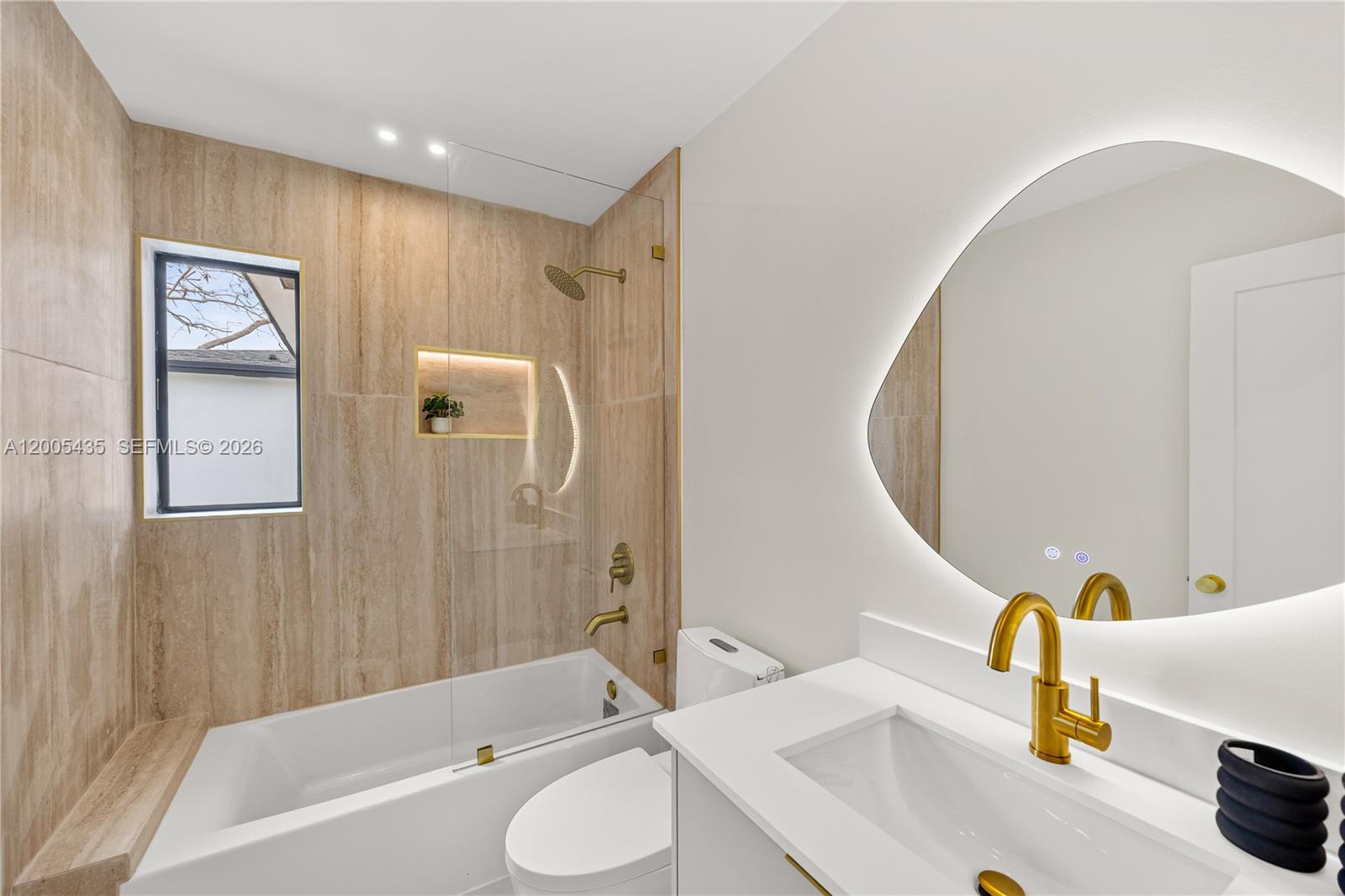 9261 SW 80th Ter Miami, FL 33173