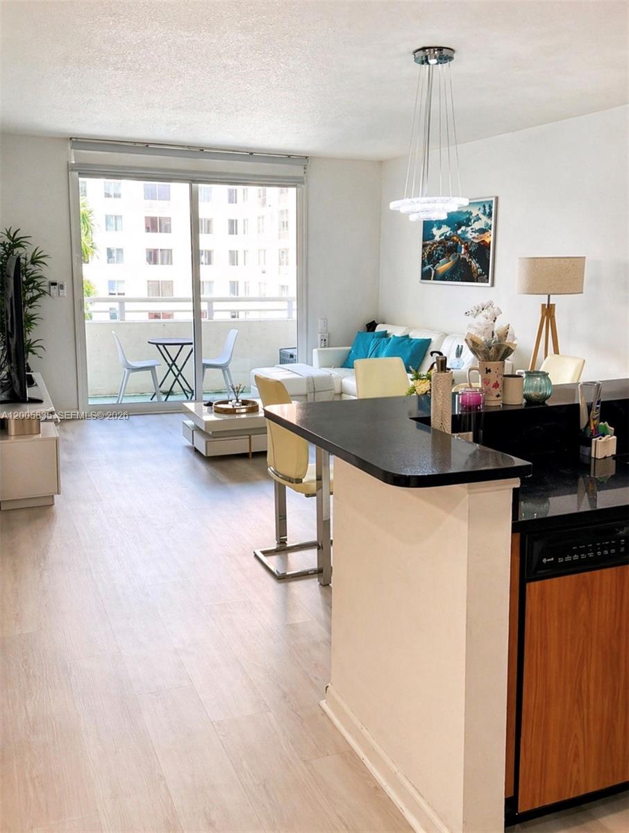 image The Venture at Aventura7