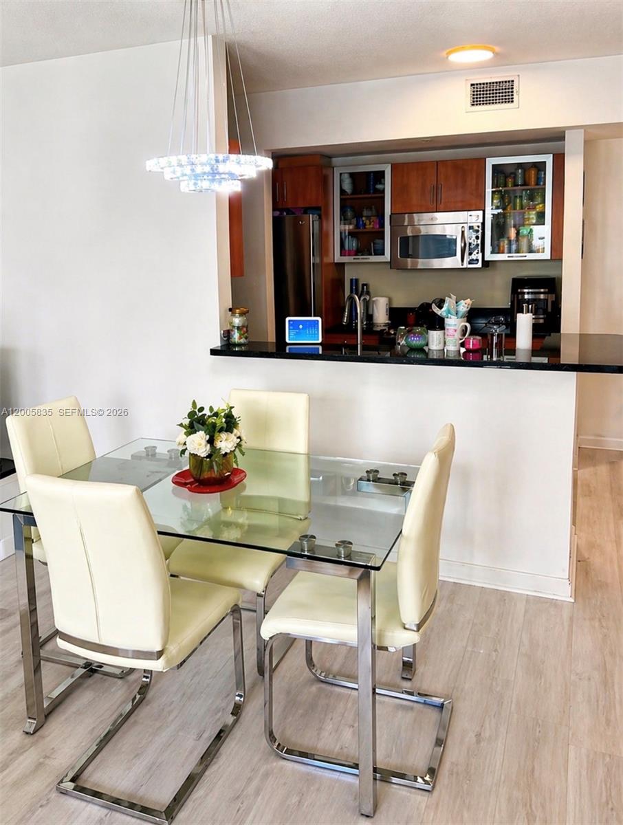 image The Venture at Aventura8