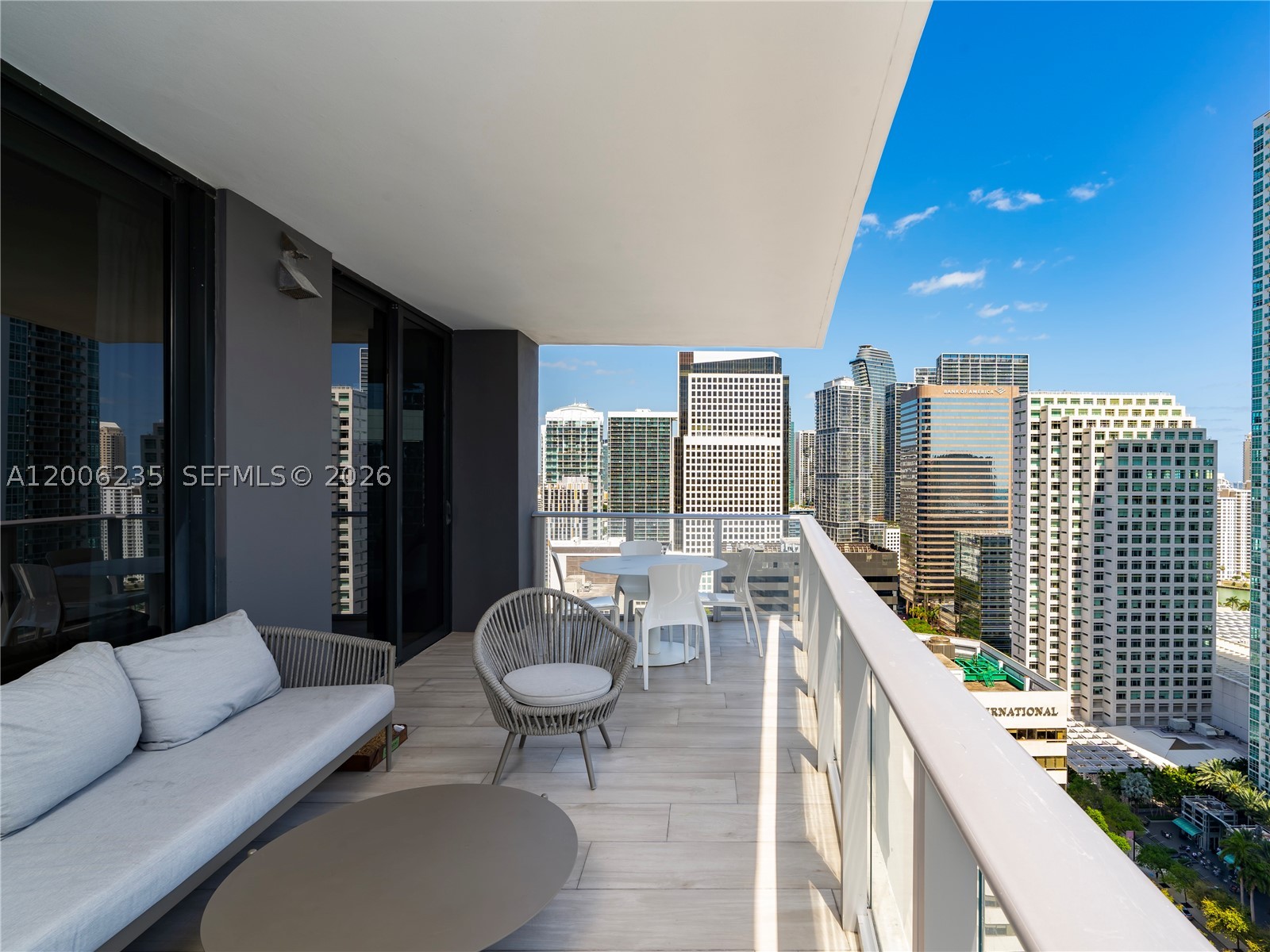 image 1010 Brickell15