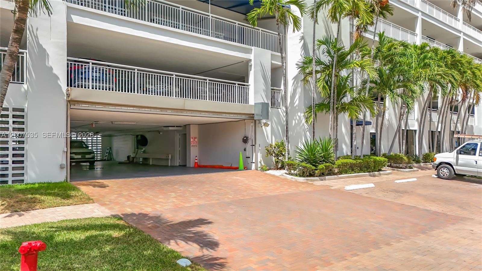 3100 NE 48th St #507 Fort Lauderdale, FL 33308