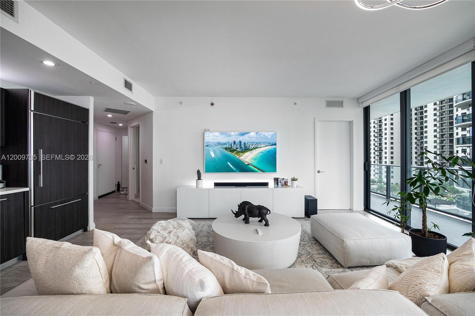 image Brickell Heights East8