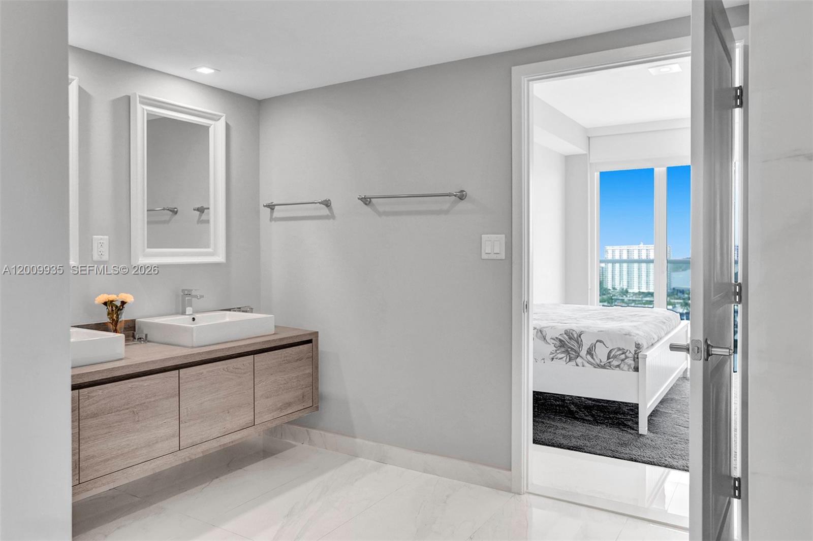 400 Sunny Isles Blvd #2021 Sunny Isles Beach, FL 33160