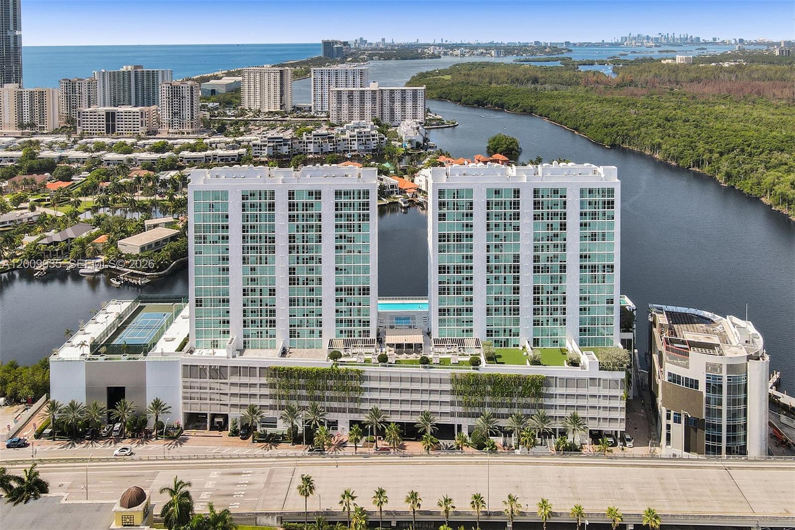 400 Sunny Isles Blvd #2021 Sunny Isles Beach, FL 33160