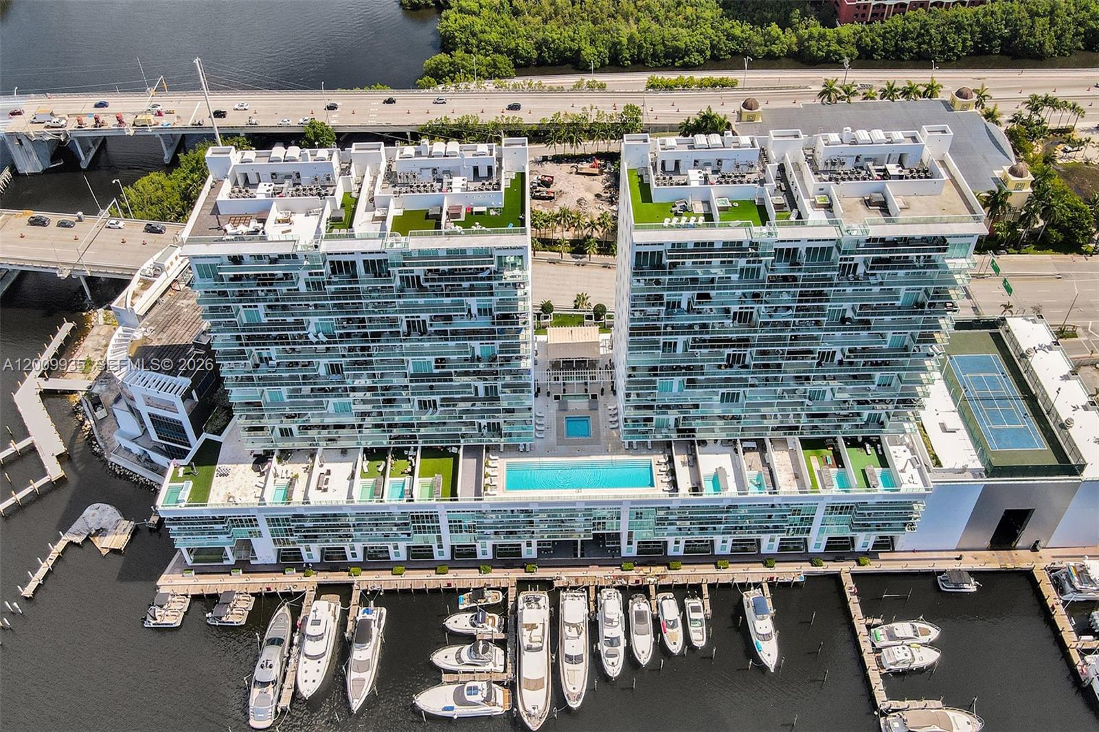400 Sunny Isles Blvd #2021 Sunny Isles Beach, FL 33160