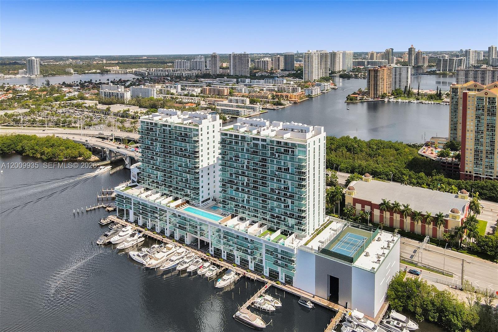 400 Sunny Isles Blvd #2021 Sunny Isles Beach, FL 33160