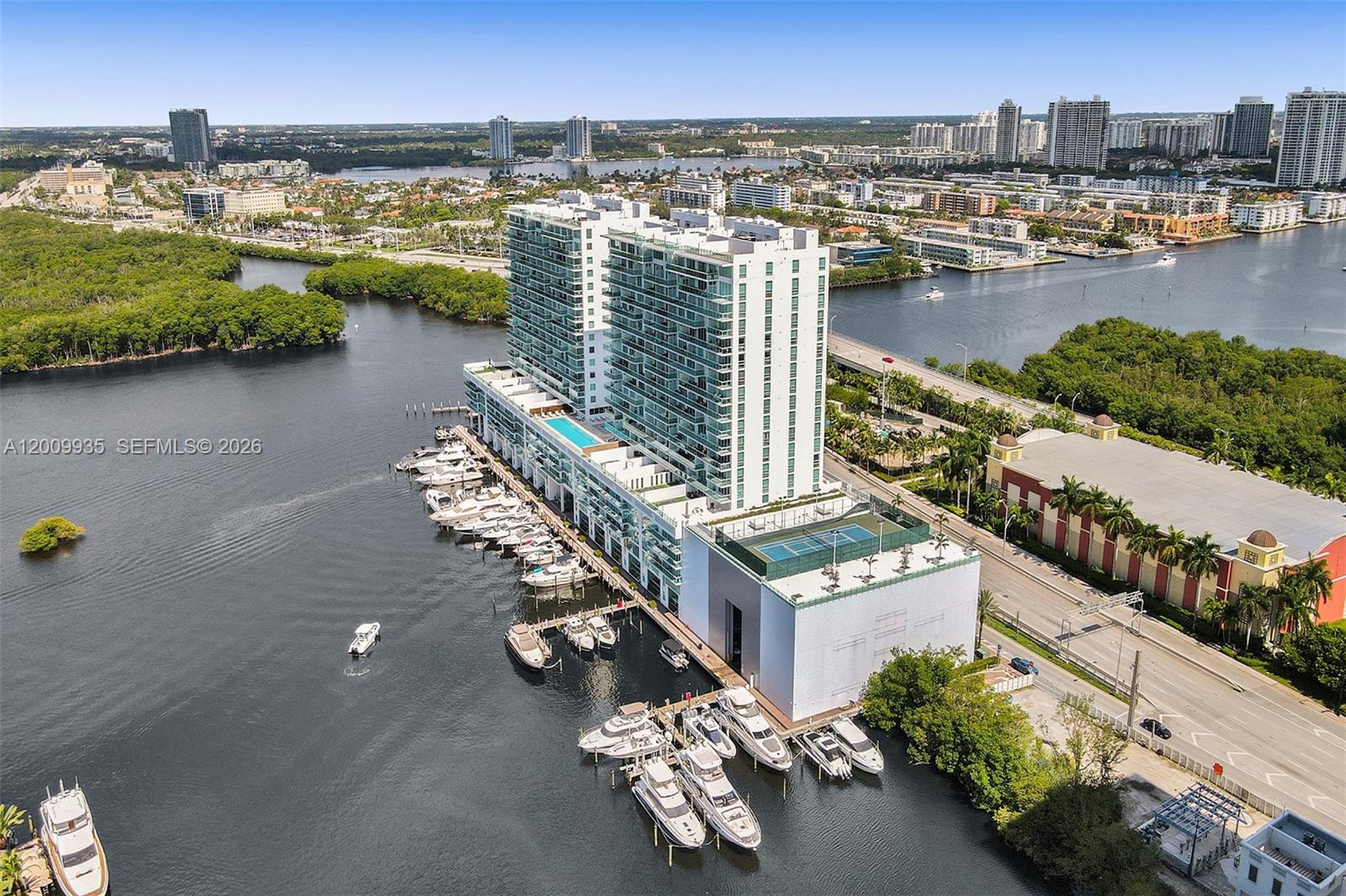 400 Sunny Isles Blvd #2021 Sunny Isles Beach, FL 33160