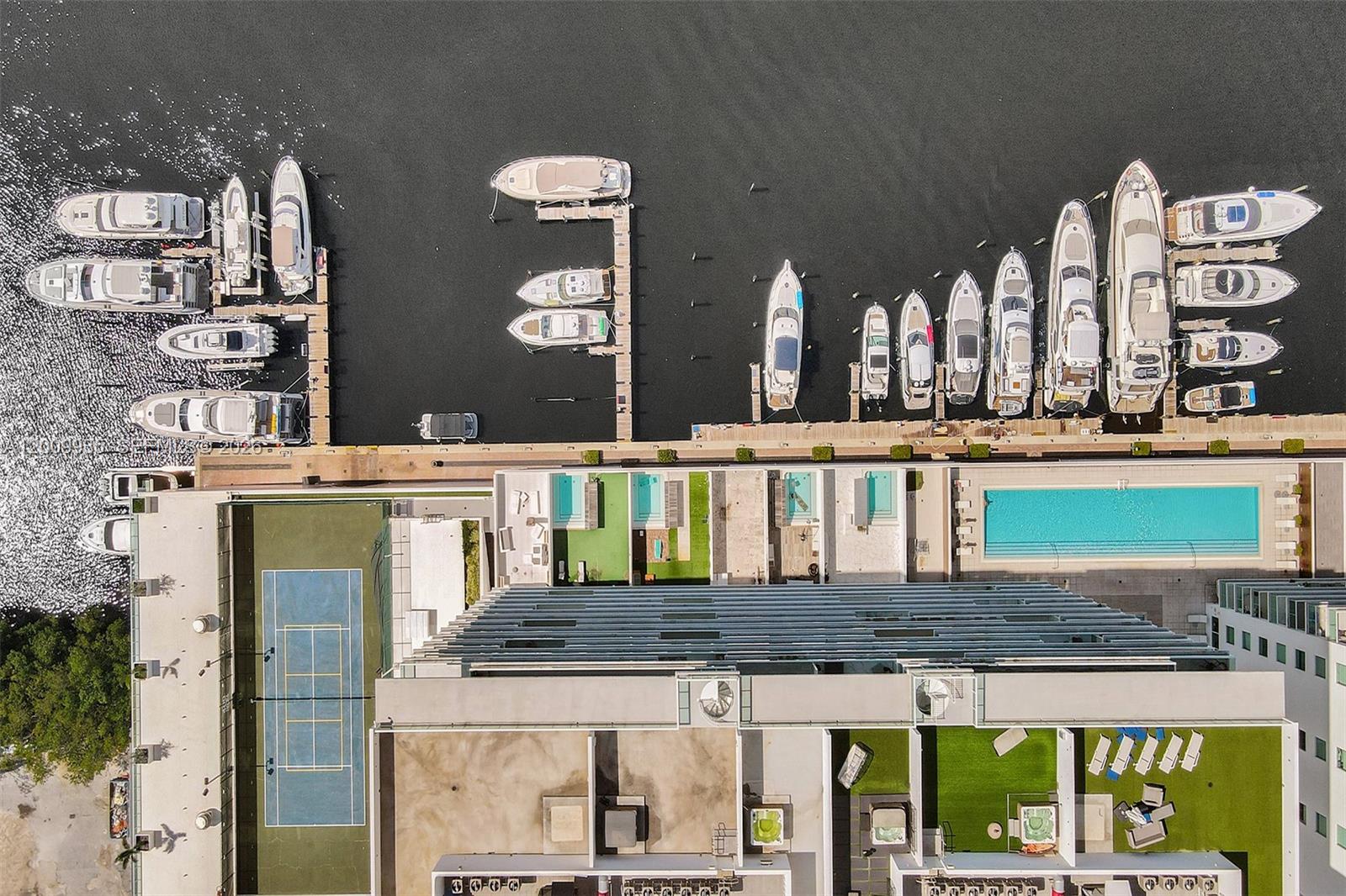 400 Sunny Isles Blvd #2021 Sunny Isles Beach, FL 33160