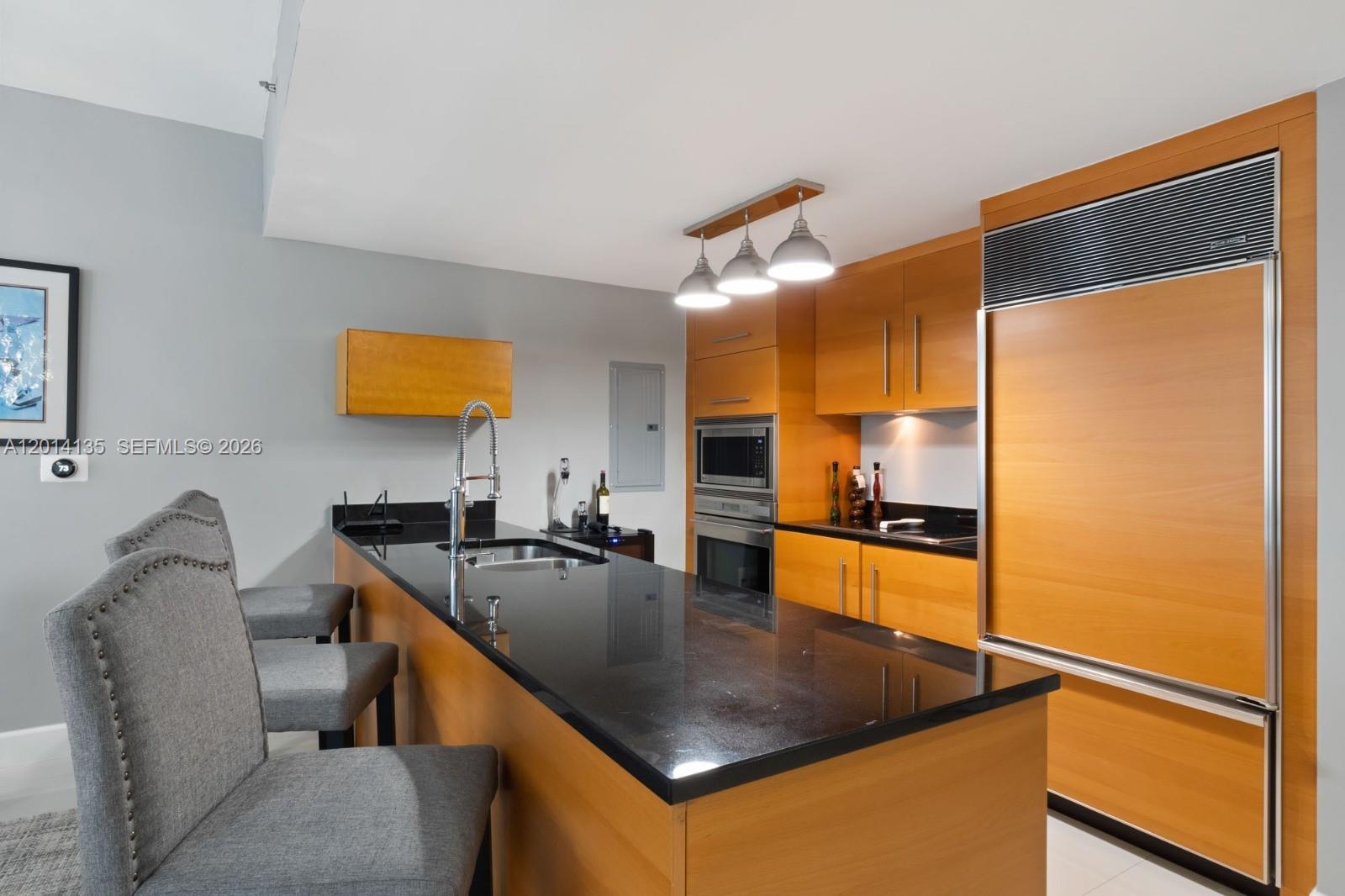 475 Brickell Ave #5109 Miami, FL 33131