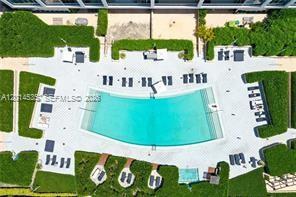 6801 Collins Ave #LPH09 Miami Beach, FL 33141
