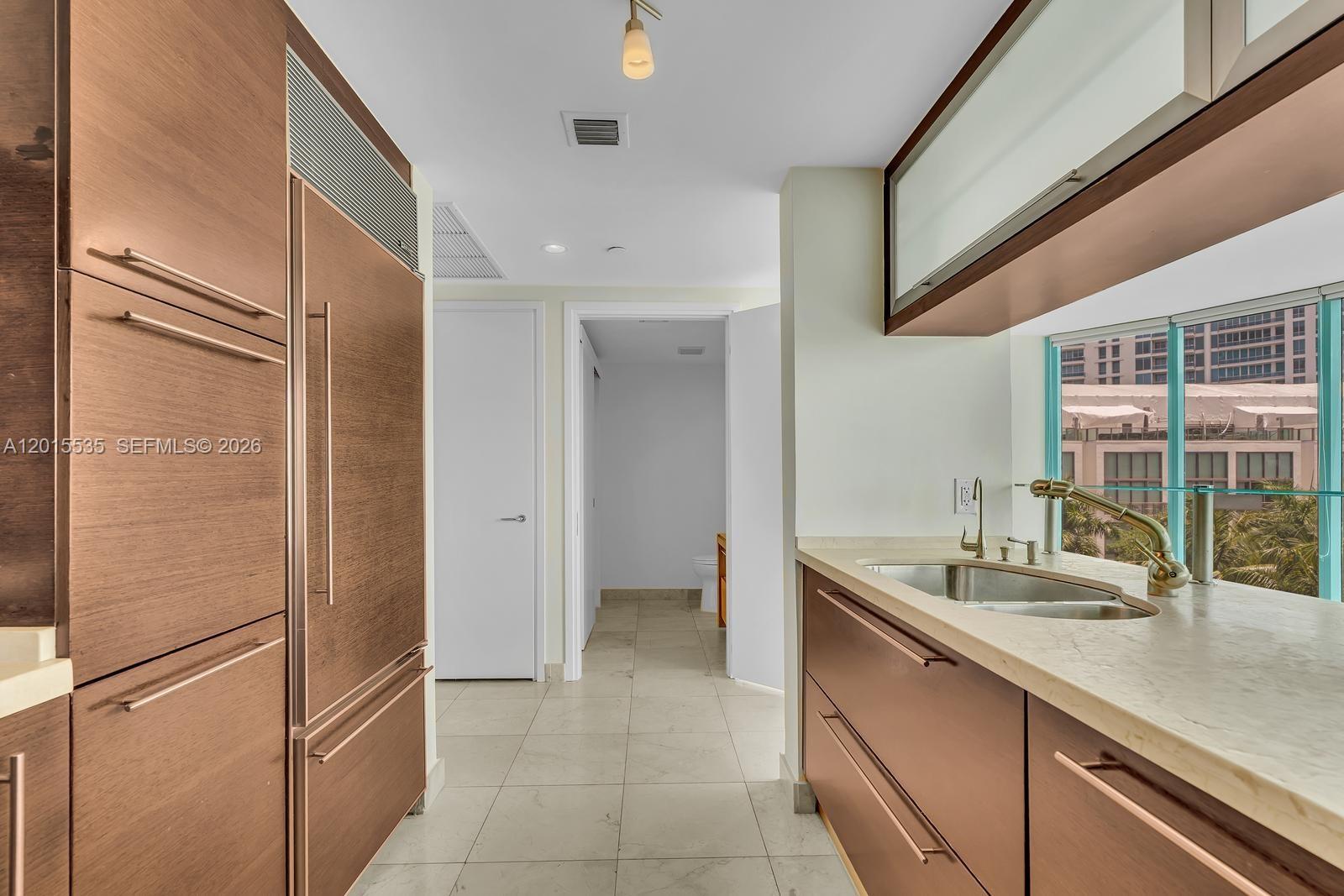 6000 Indian Crk Dr #6A Miami Beach, FL 33140