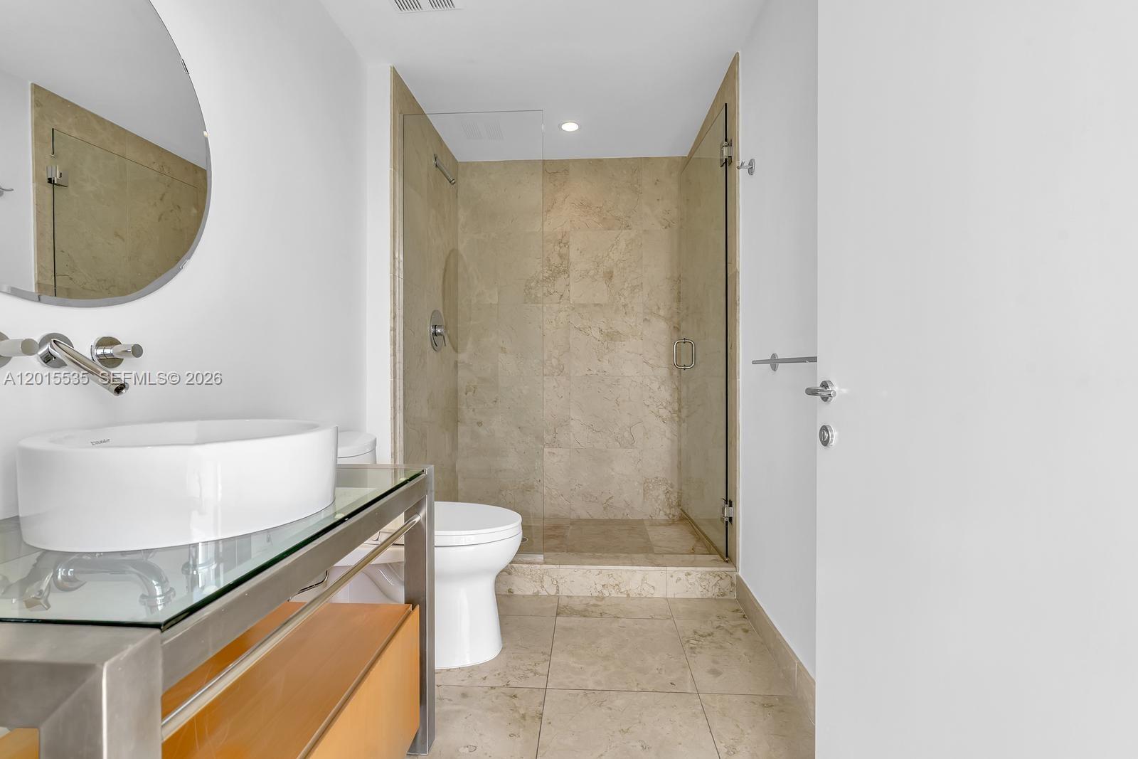 6000 Indian Crk Dr #6A Miami Beach, FL 33140