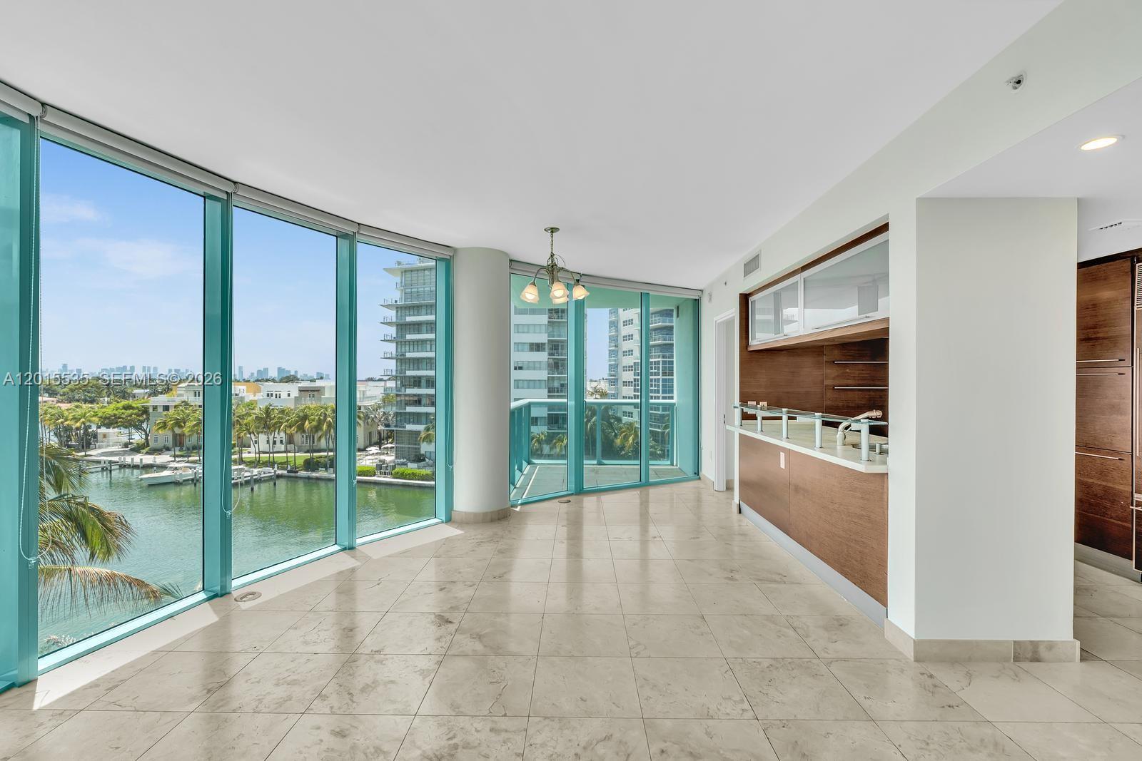 6000 Indian Crk Dr #6A Miami Beach, FL 33140