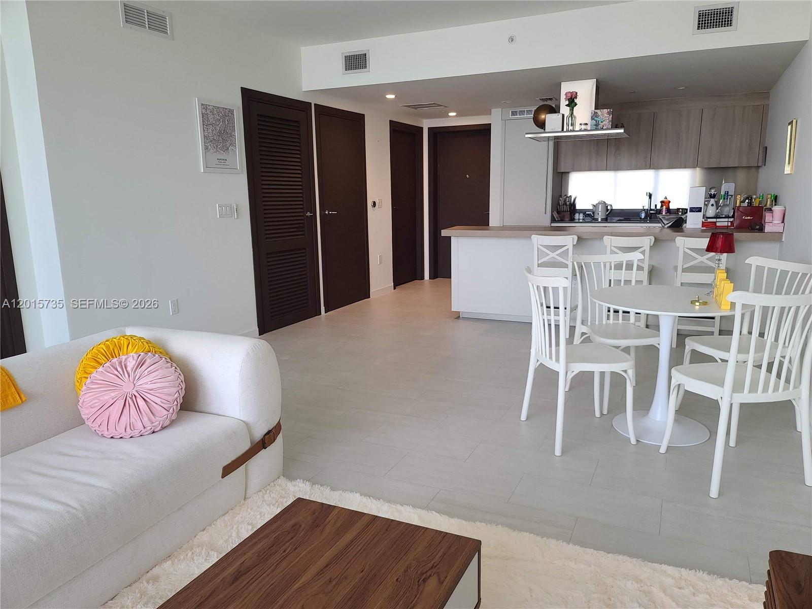 1000 Brickell Plz #3510 Miami, FL 33131