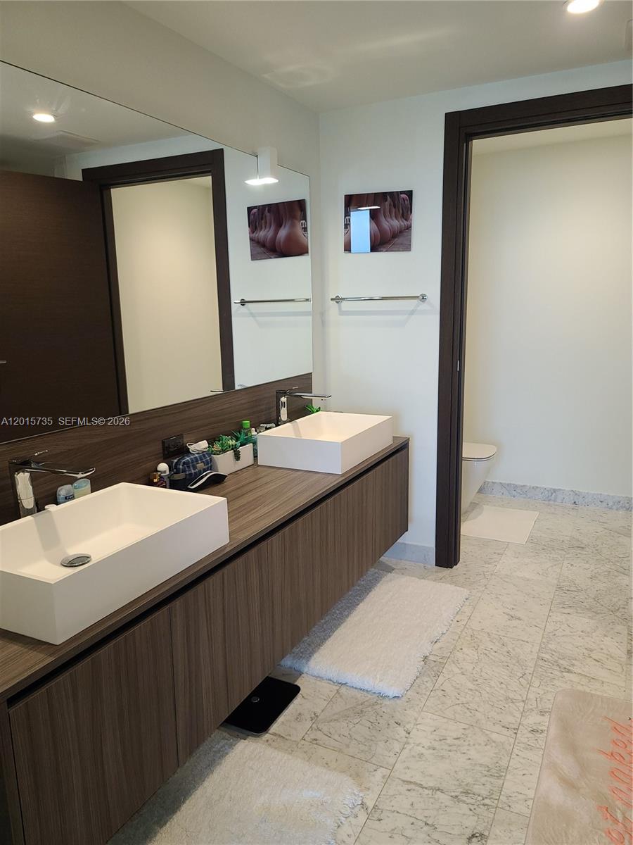 1000 Brickell Plz #3510 Miami, FL 33131