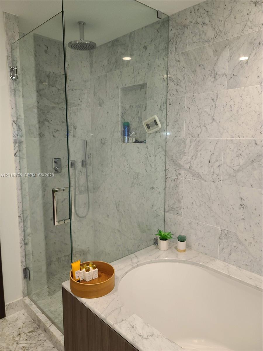 1000 Brickell Plz #3510 Miami, FL 33131