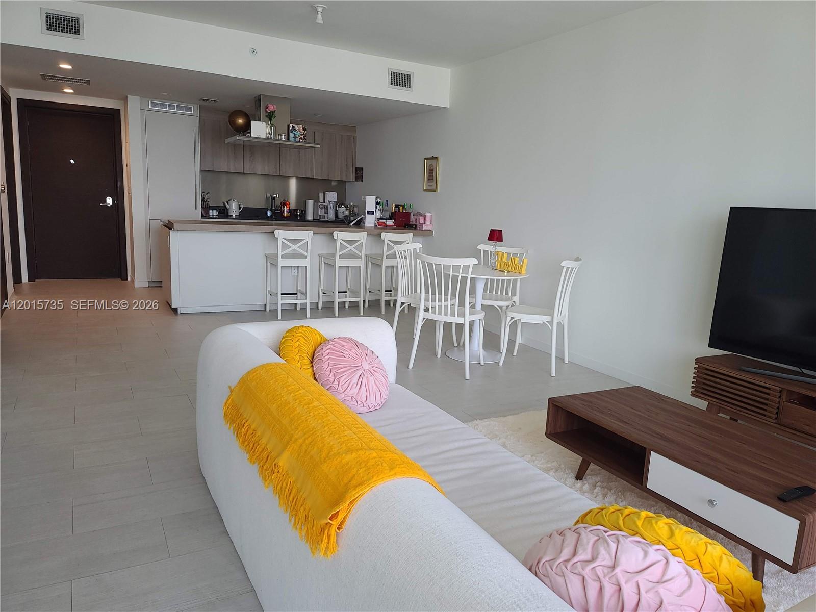 1000 Brickell Plz #3510 Miami, FL 33131